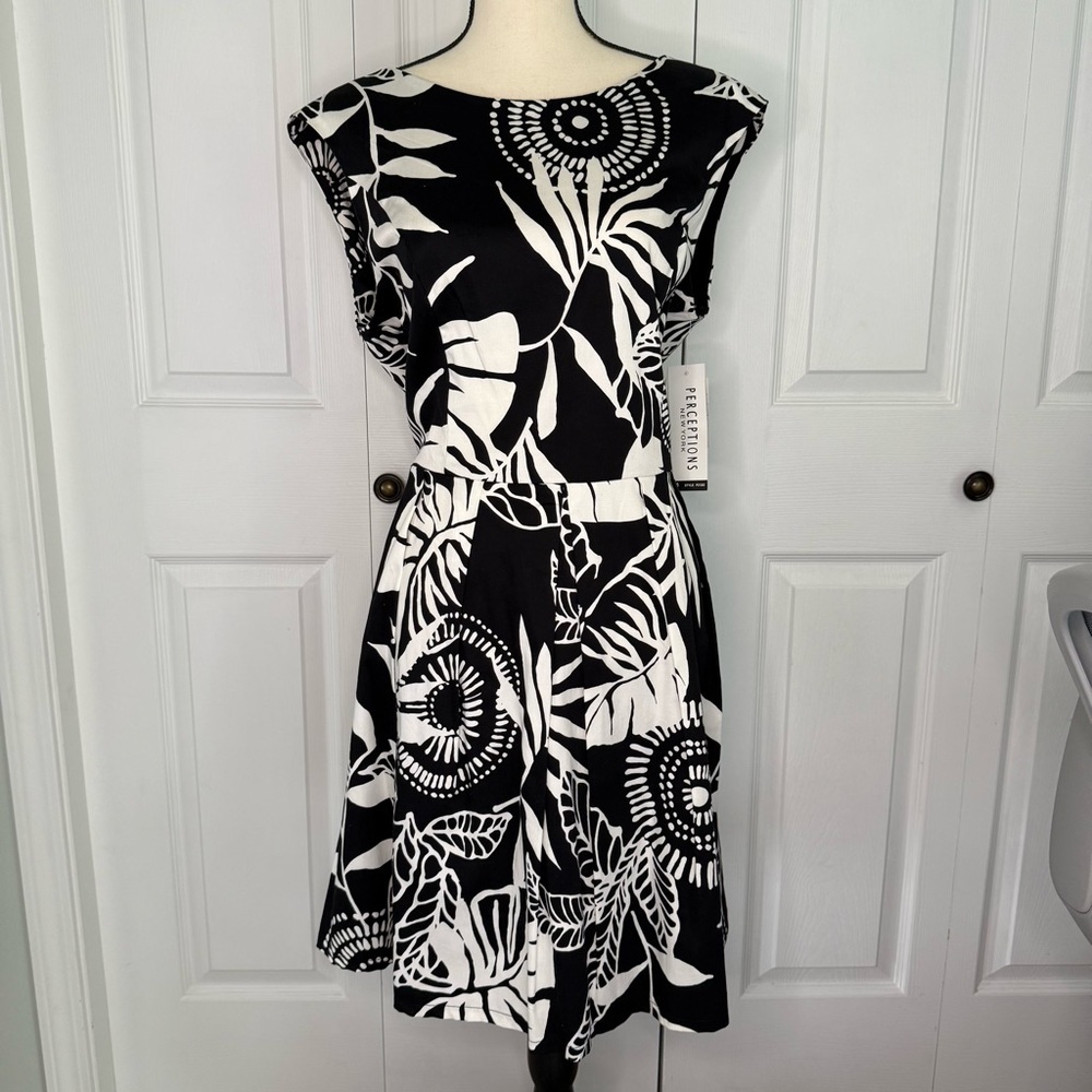 NEW Perceptions Black and White Classy Sleeveless Sheath‎ Dress SIZE 16